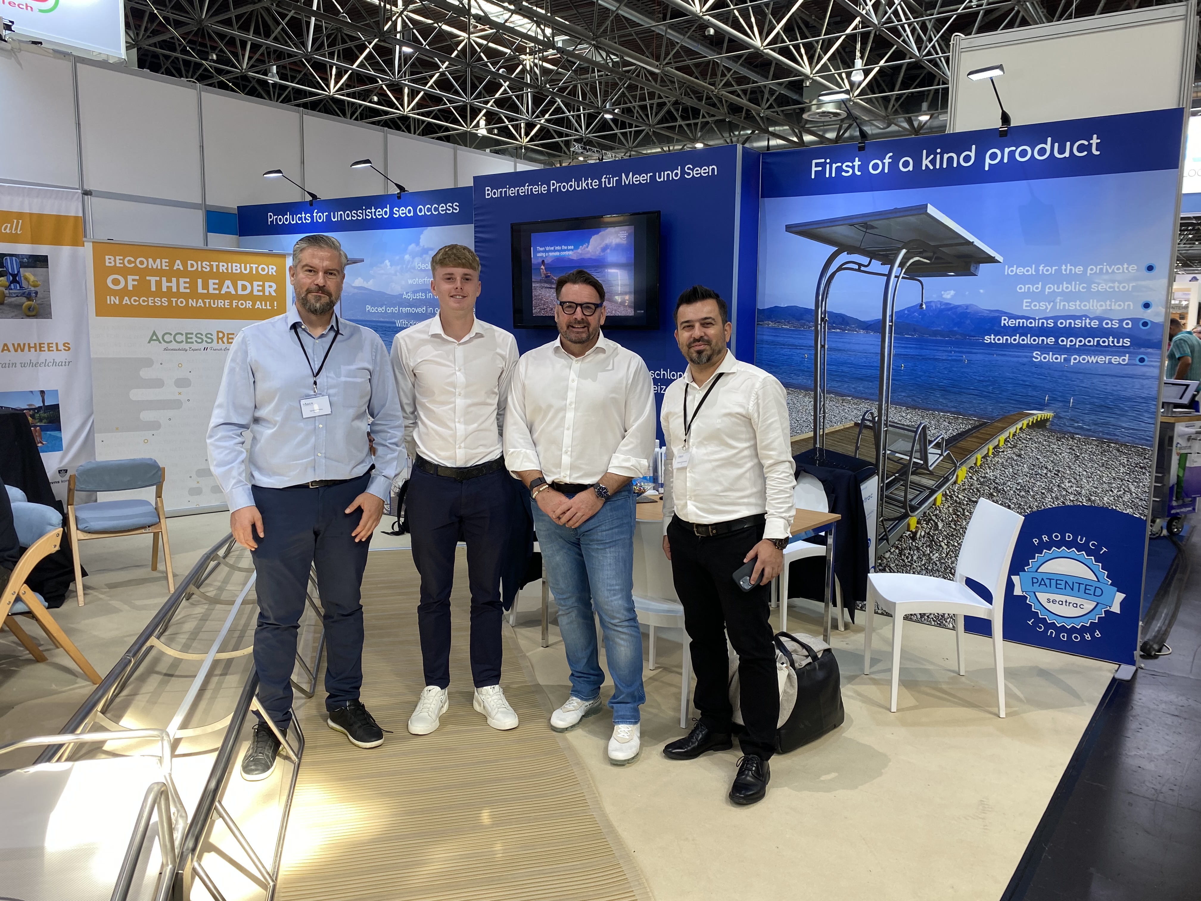 The distributor in the UK, Pool Lift visited the booth.